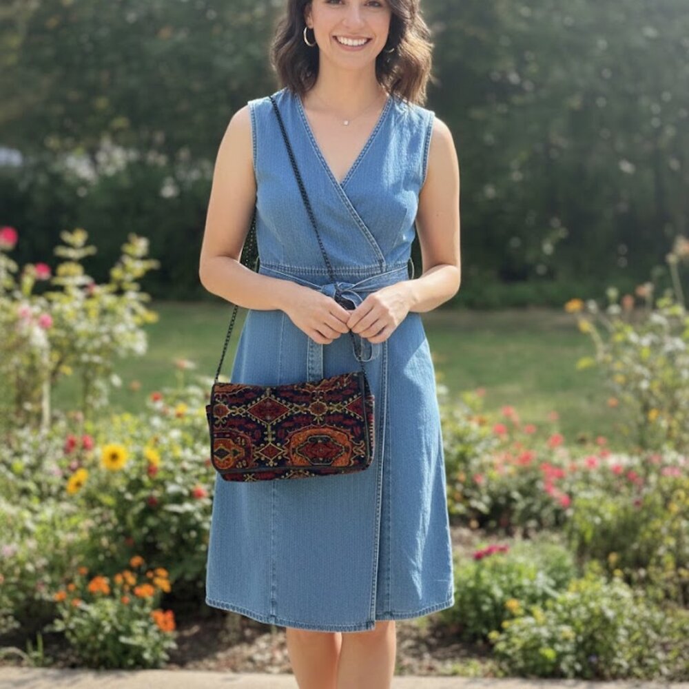 Women crossbody bag/purse, with chain and leather strap